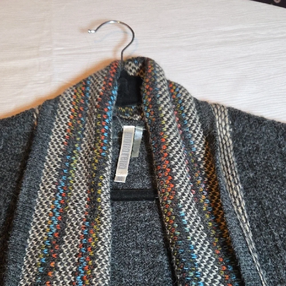 Monoreno Gray Multicolor Fringe Cardigan